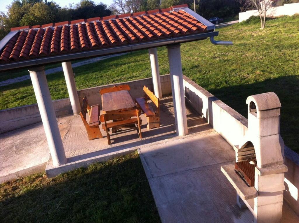 Apartments Ella Ližnjan Δωμάτιο φωτογραφία